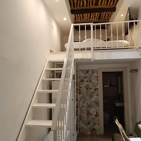 Appartamento Wonders House Napoli Esterno foto