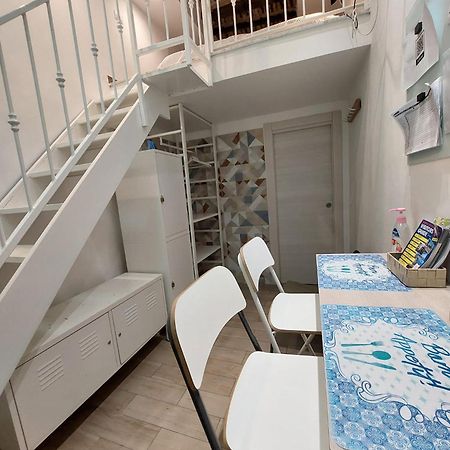 Appartamento Wonders House Napoli Esterno foto
